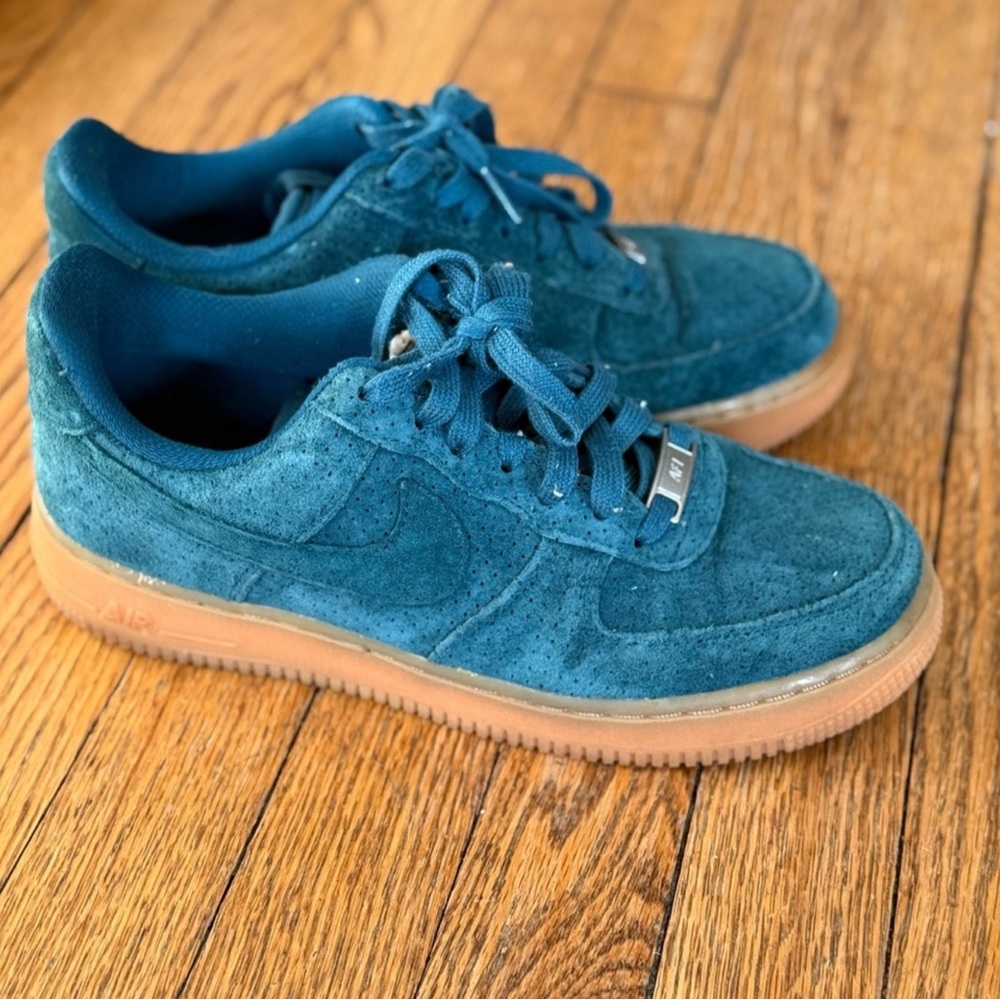 Nike Women’s Air Force 1 Low Suede 'Teal - Size 8